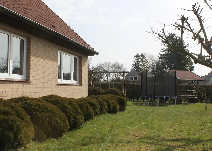 Gemuetliches In Brusow Mit Garten Kropelin